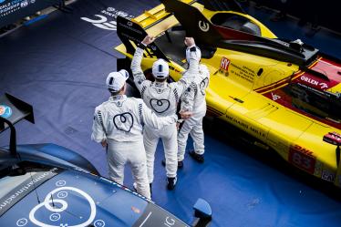 27 JAMES Ian (usa), MANCINELLI Daniel (ita), RIBERAS Alex (spa), Heart of Racing Team, Aston Martin Vantage GT3 #27, LM GT3, portrait during the 2024 Lone Star Star Le Mans, 6th round of the 2024 FIA World Endurance Championship, from August 30 to September 1, 2024 on the Circuit of the Americas in Austin, Texas, United States of America - Photo Charly Lopez / DPPI