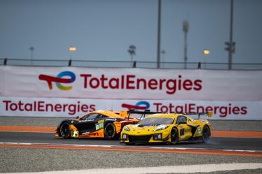 33 EDGAR Jonny (gbr), JUNCADELLA Dani (spa), KEATING Ben (usa), TF Sport, Chevrolet Corvette Z06 GT3.R #33, LM GT3, action, 95 GELAEL Sean (ina), LEUNG Darren (gbr), SATO Marino (jpn) , United Autosports, McLaren 720S GT3 Evo #95, LM GT3, action during the Qatar 1812 KM, 1st round of the 2025 FIA World Endurance Championship, from February 25 to 28, 2025 on the Losail International Circuit in Lusail, Qatar - Photo Fabrizio Boldoni / DPPI